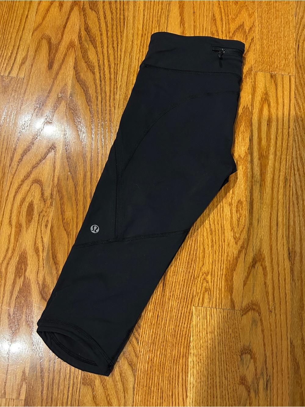 lululemon athletica Black Cropped Performance Leggings Size 4